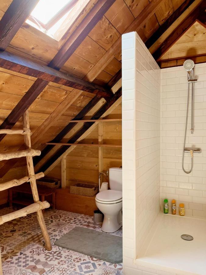 Habitation La Reine Du Camp Chambres D'Hotes Saint-Claude Eksteriør bilde