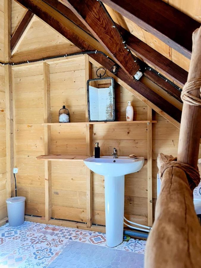Habitation La Reine Du Camp Chambres D'Hotes Saint-Claude Eksteriør bilde
