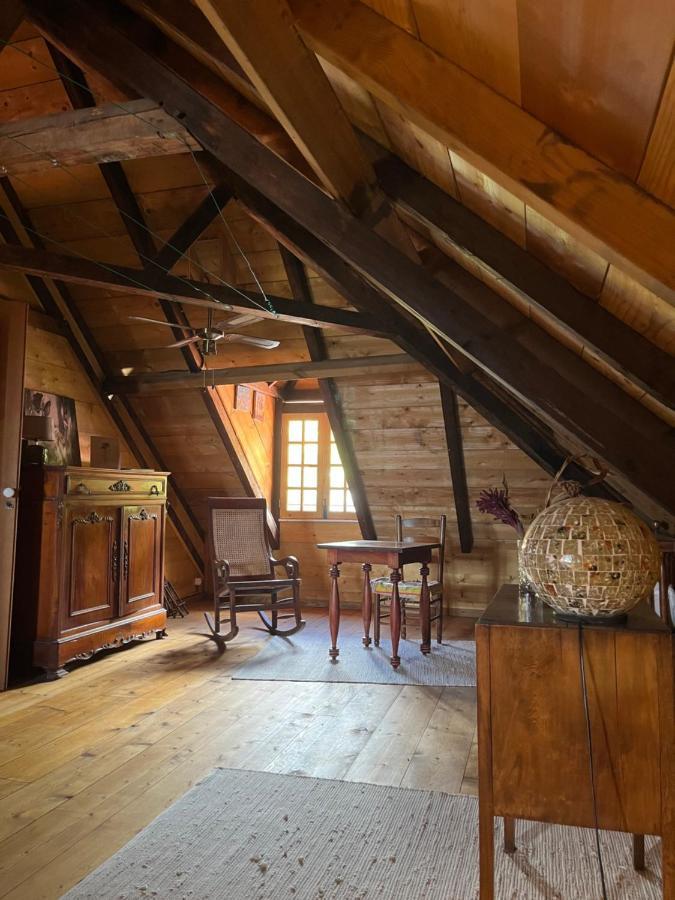 Habitation La Reine Du Camp Chambres D'Hotes Saint-Claude Eksteriør bilde